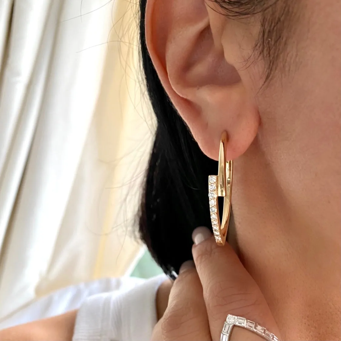 14KT Gold Diamond Ciara Hoop Earrings