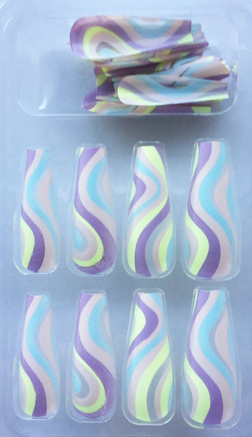 24 Deluxe Nail Tips - HS-1