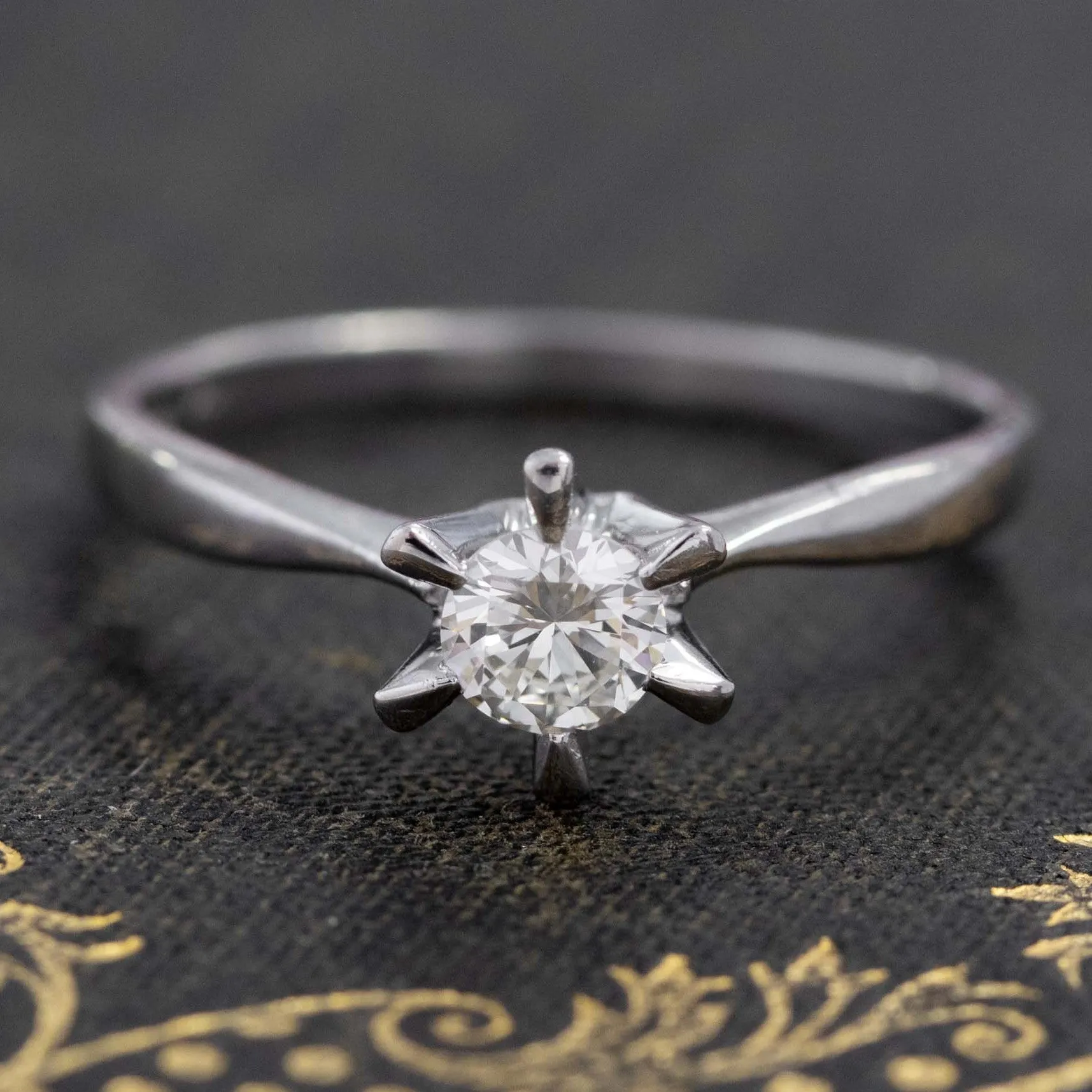 .33ct Starburst Motif Round Brilliant Cut Diamond Solitaire