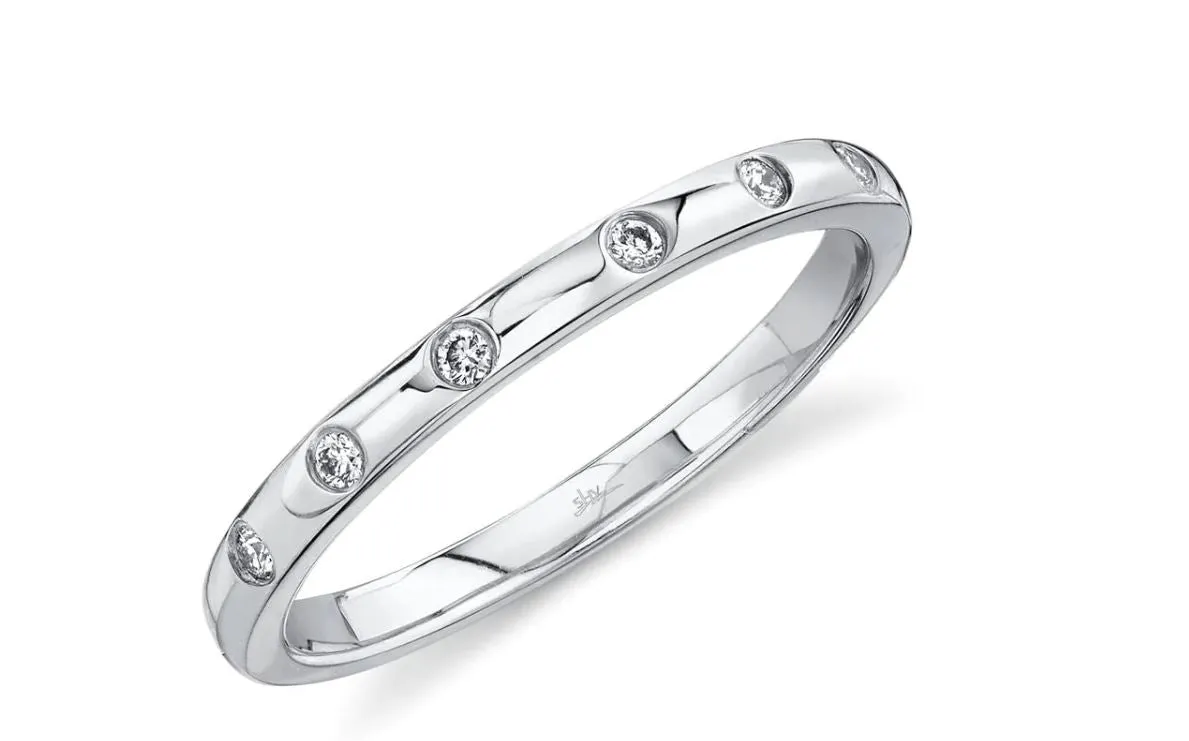 Bezel Set Diamond Petite Band | 0.07 Carat Total Weight