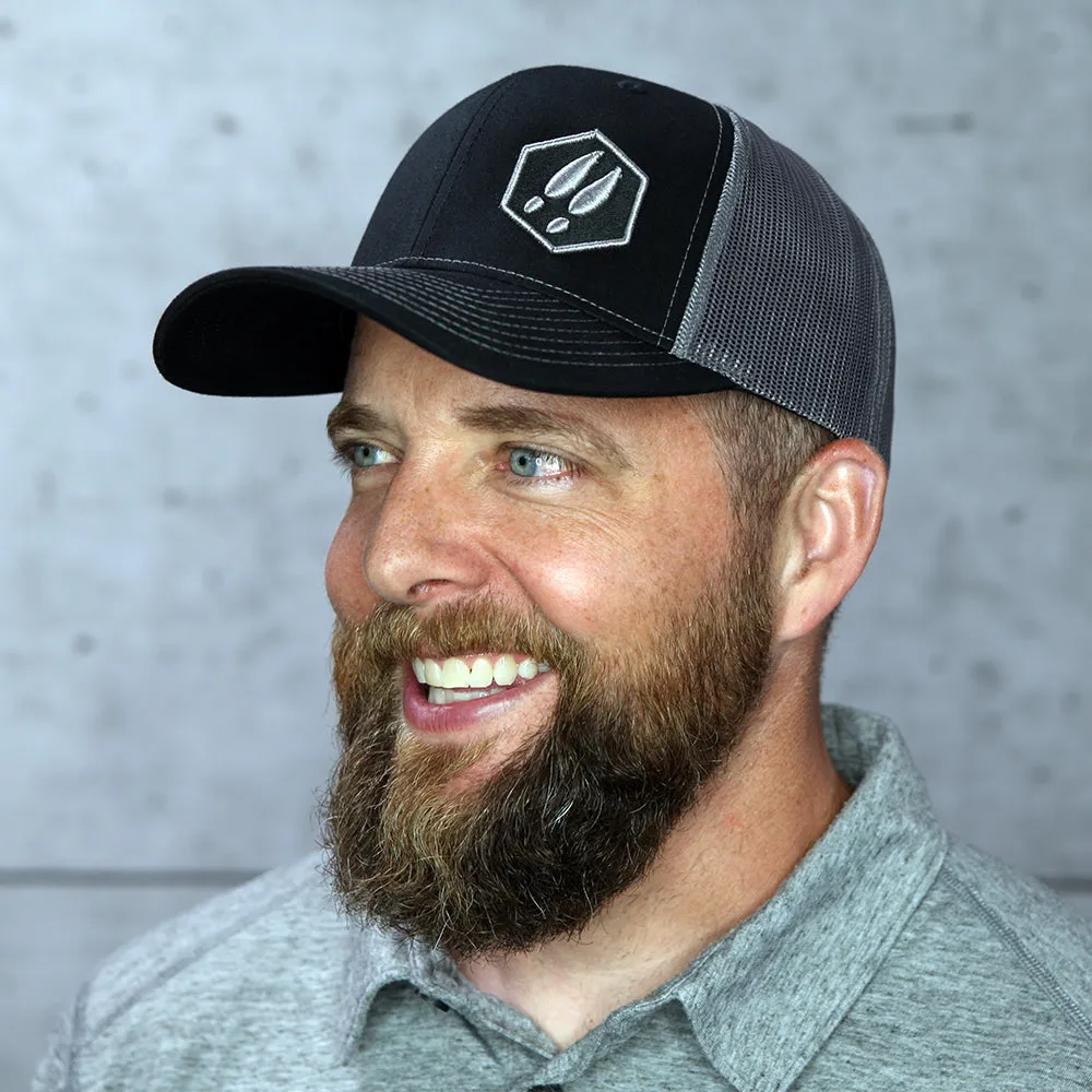 BLACK & GREY DEERCAST RICHARDSON SNAPBACK HAT