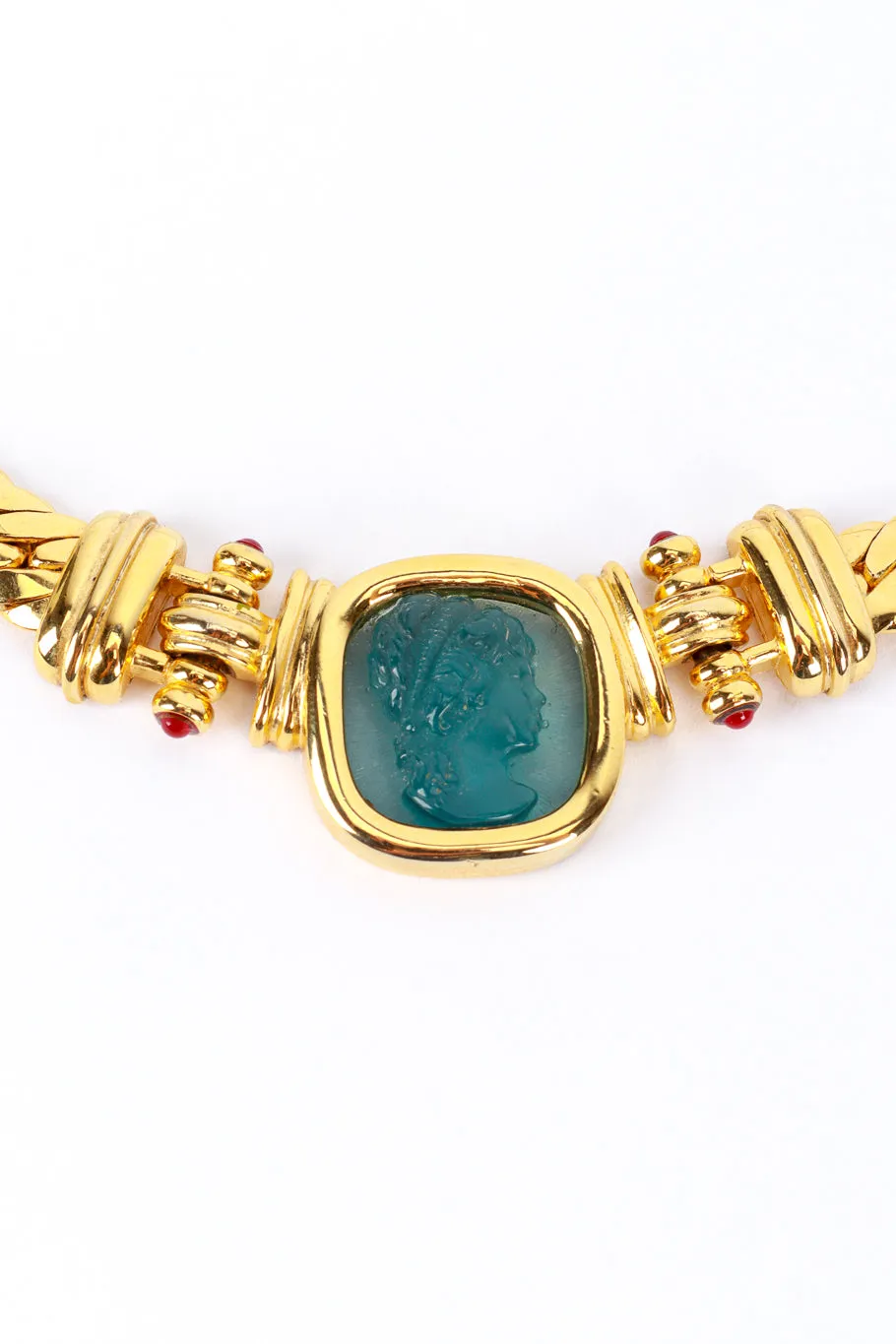 Cameo Pendant Necklace