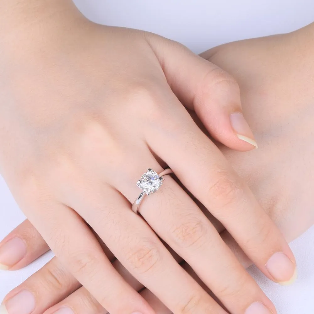 Classic Four Claw Suspended Setting, 1.00ct Round Cut