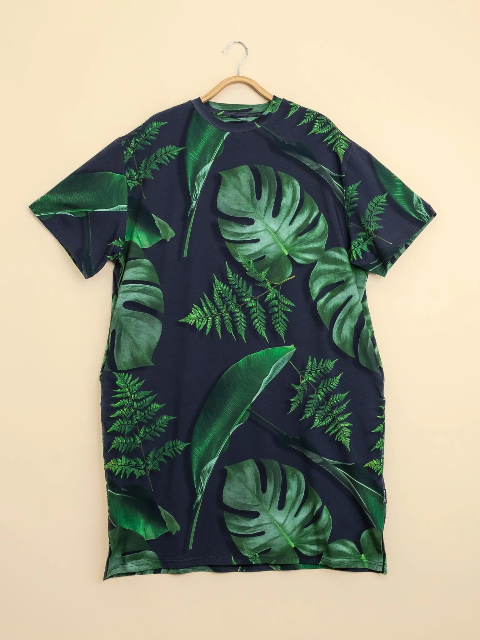 Dark Forest Relaxed Tee Dress Dames