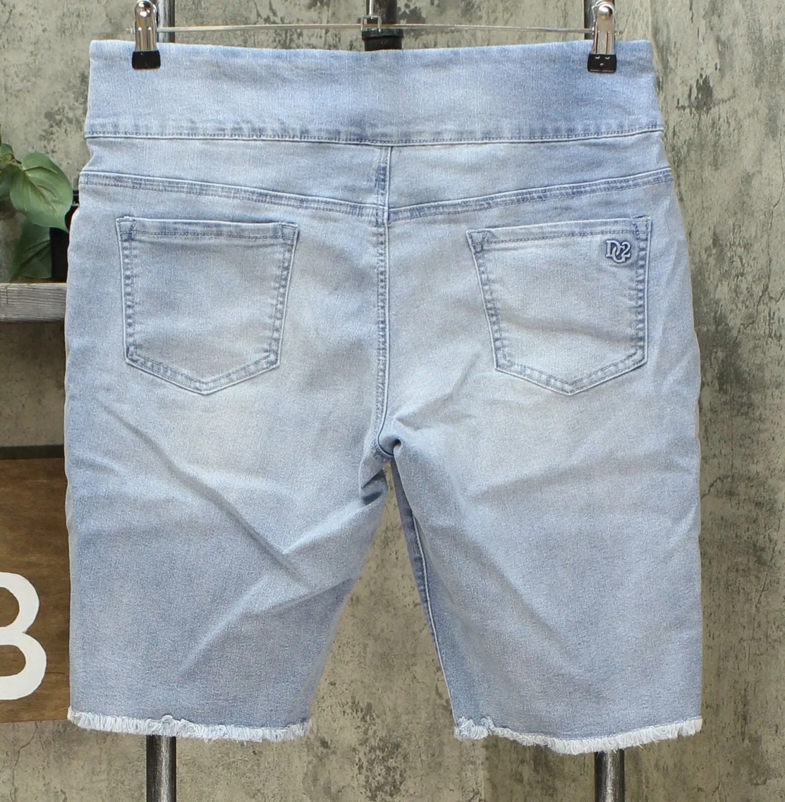 DG2 by Diane Gilman Women's Petite Classic Stretch Pull On Bermuda Shorts