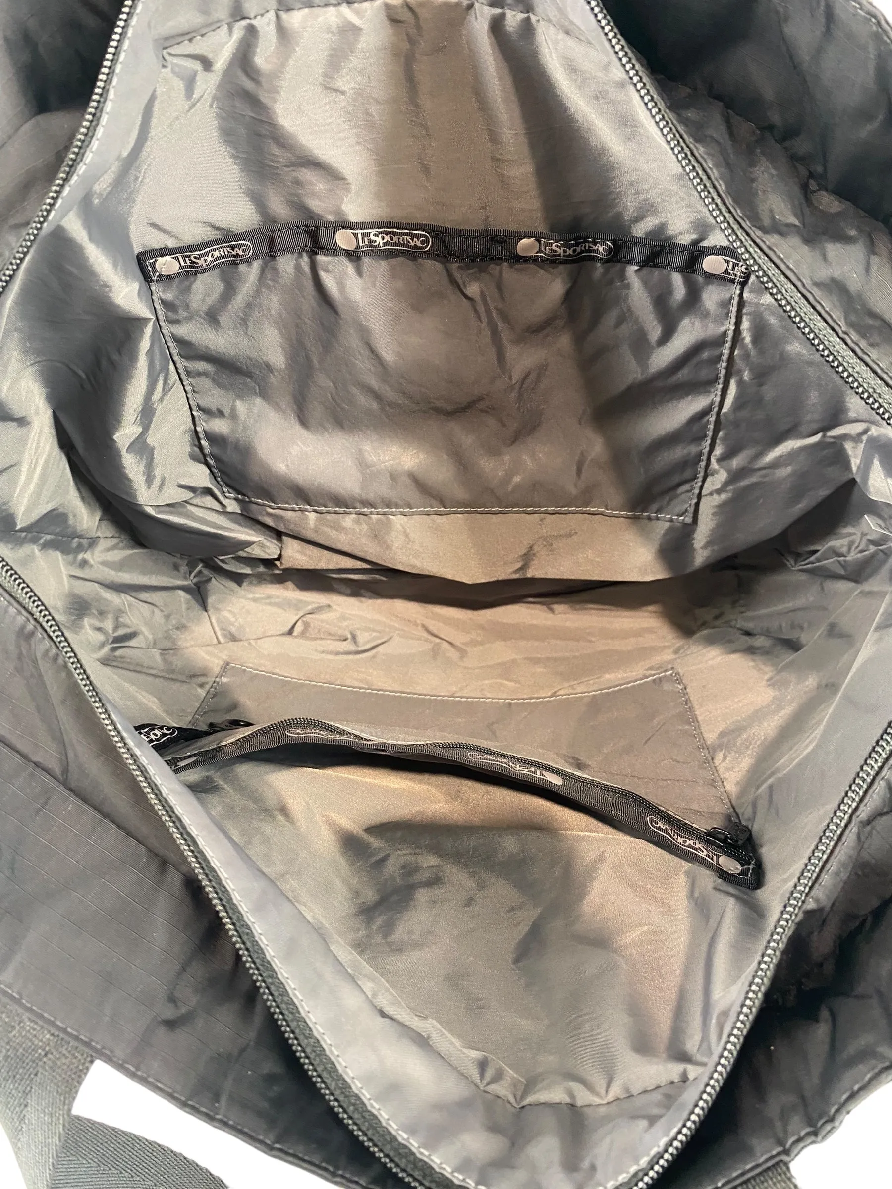 Duffle And Weekender Clothes Mentor, Size Medium