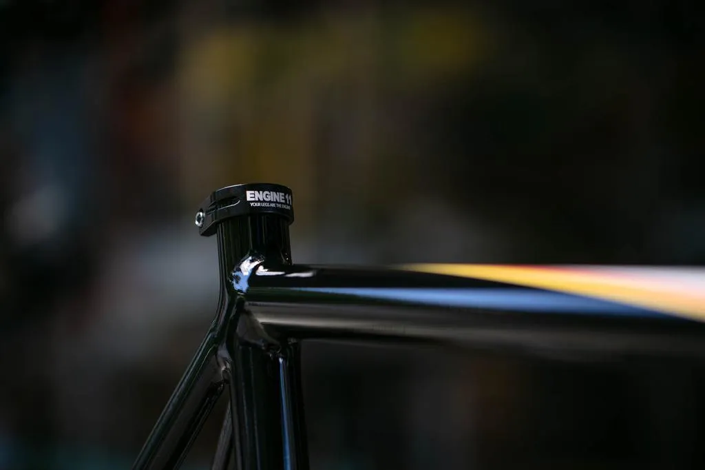 Engine11 CritD Track x DELUXE Cycles - Medium