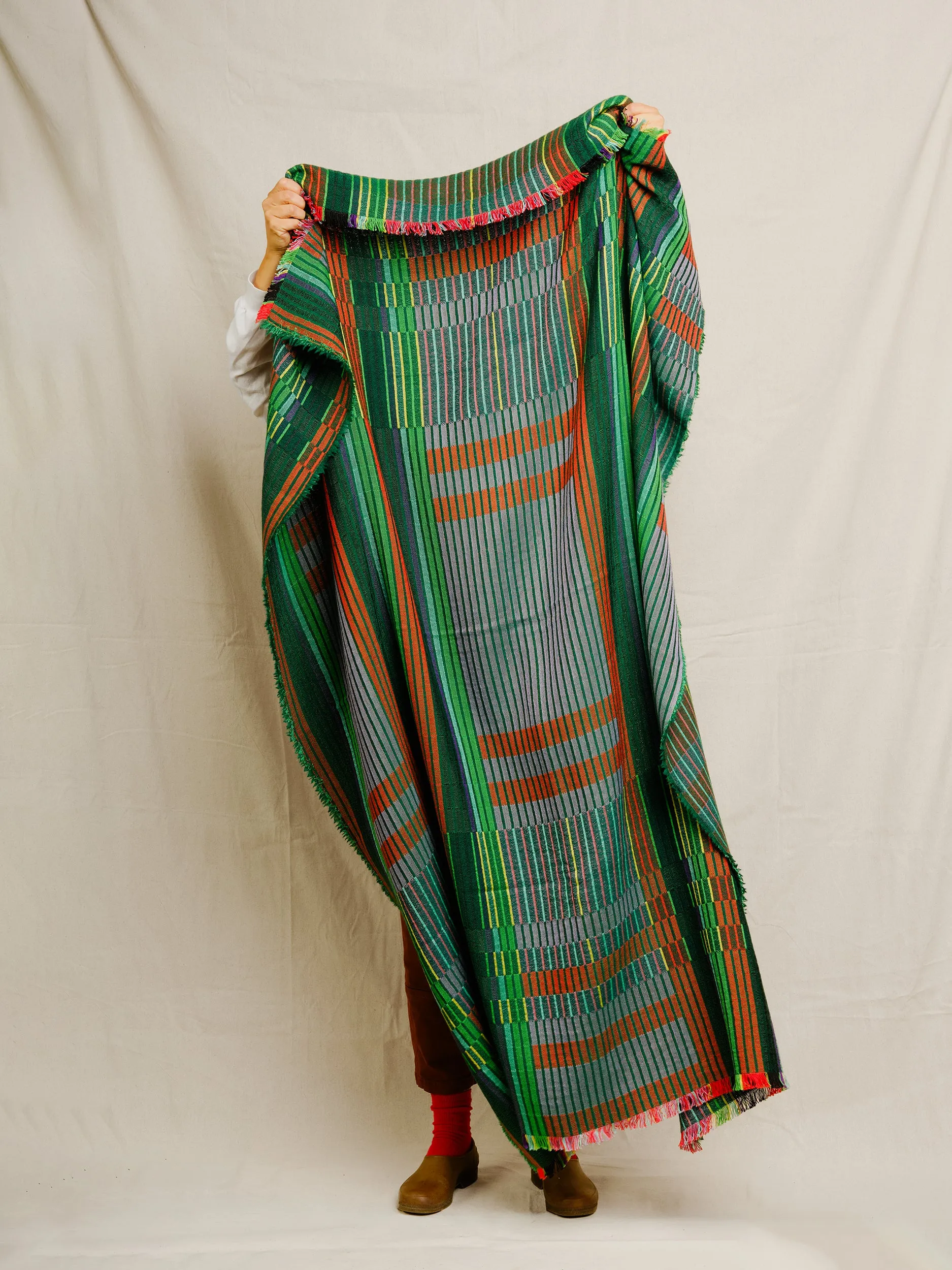 Estuary Wool Woven Blanket in Grass