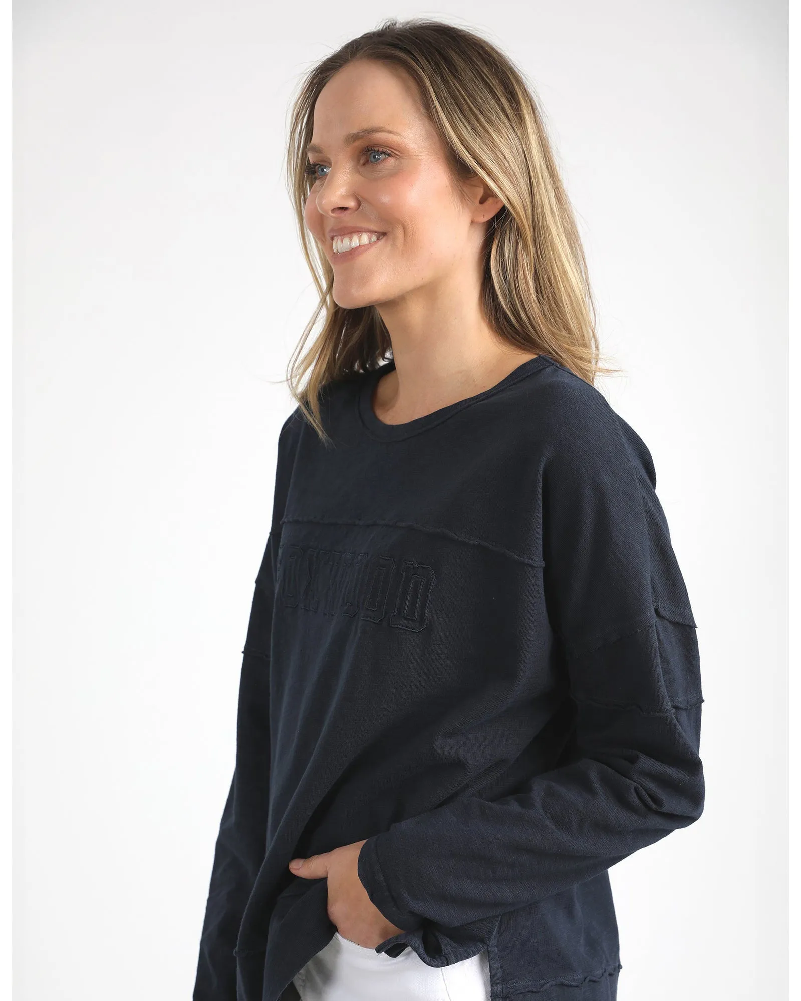 Foxwood Throw on Tee - Navy