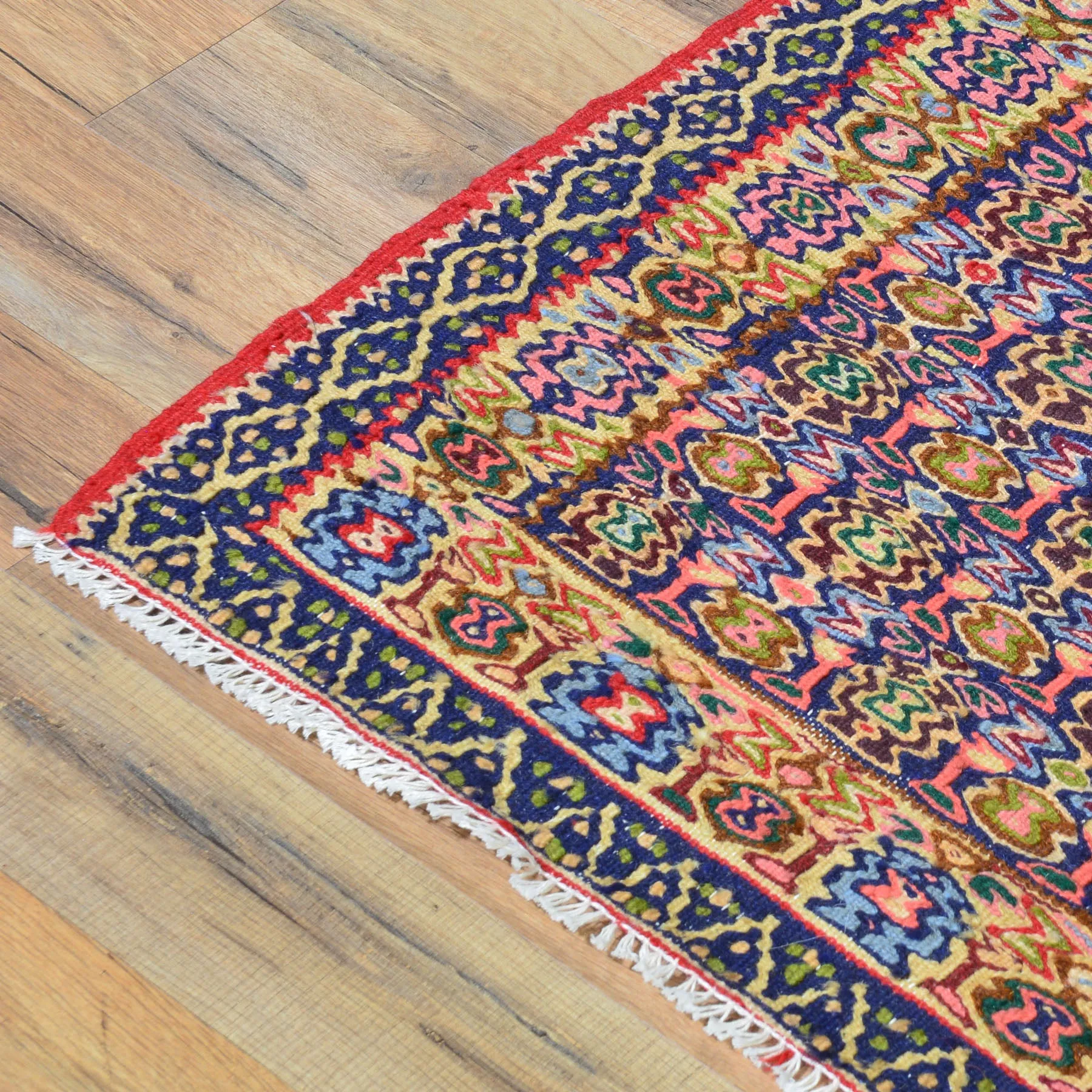 Hand-Woven Fine Senneh Tribal Design Kilim Handmade Wool Rug (Size 4.1 X 4.11) Brral-4980