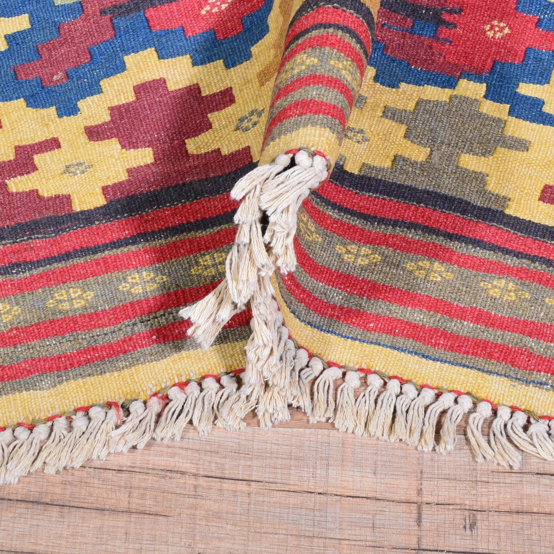 Hand-Woven Kilim Tribal Design Handmade Wool Rug (Size 2.5 X 9.4) Cwral-7536