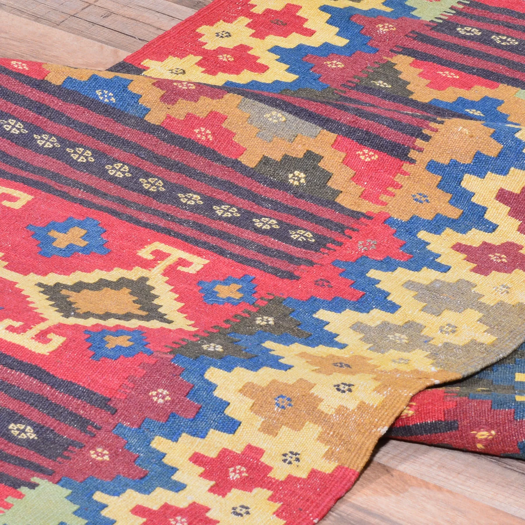Hand-Woven Kilim Tribal Design Handmade Wool Rug (Size 2.5 X 9.4) Cwral-7536