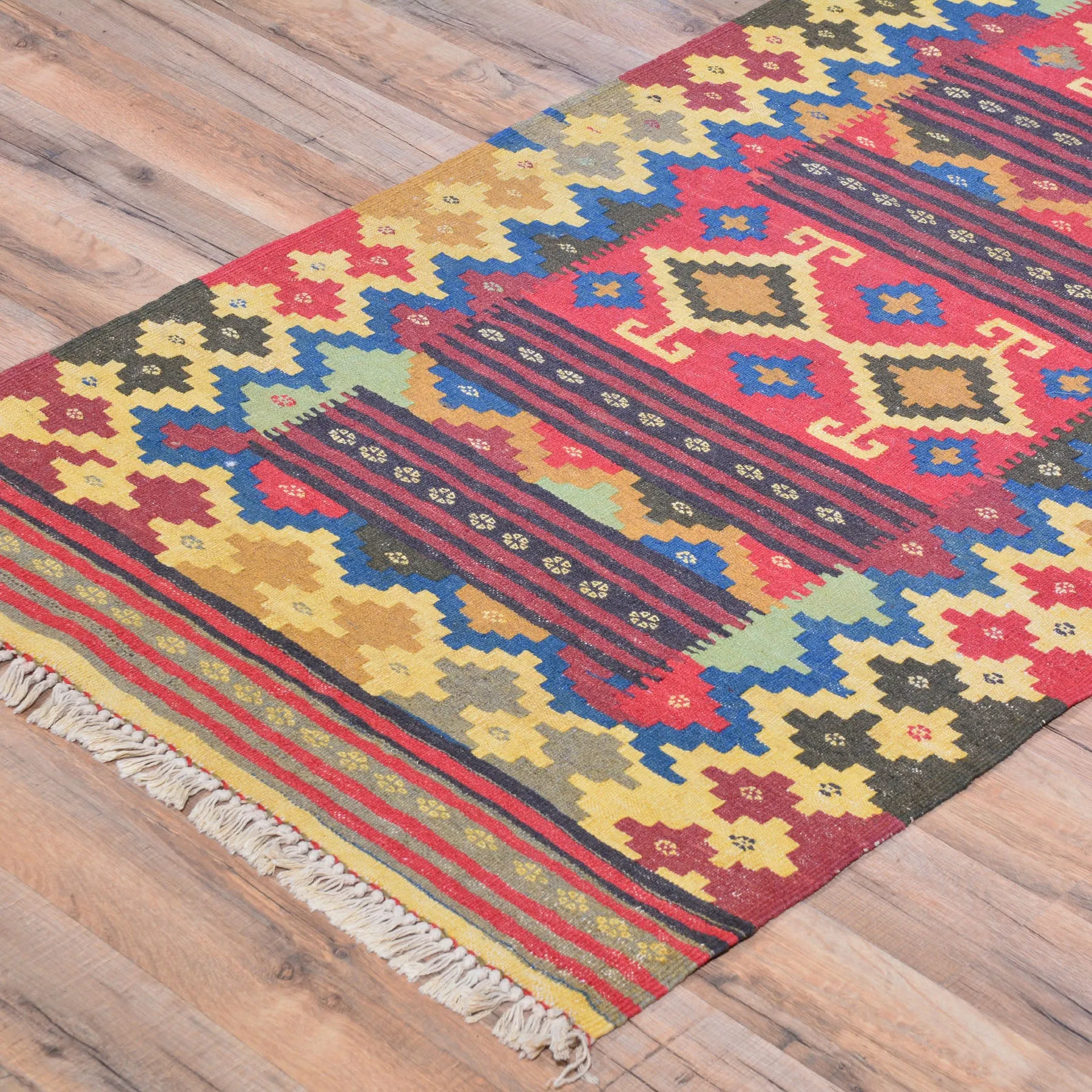 Hand-Woven Kilim Tribal Design Handmade Wool Rug (Size 2.5 X 9.4) Cwral-7536
