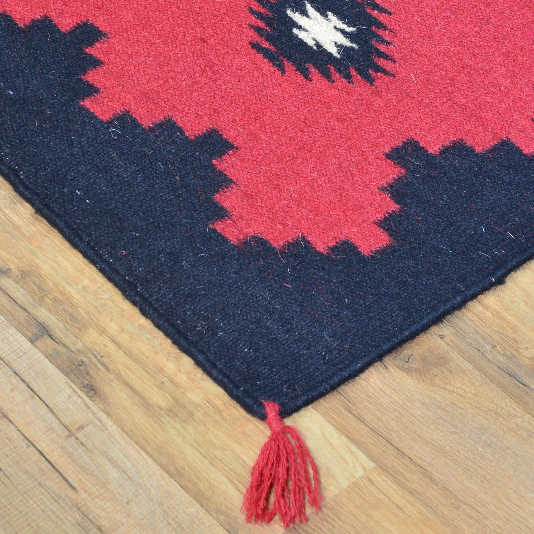 Hand-Woven Reversible Kilim Southwestern Design Wool Rug (Size 4.1 X 6.0) Cwral-8523