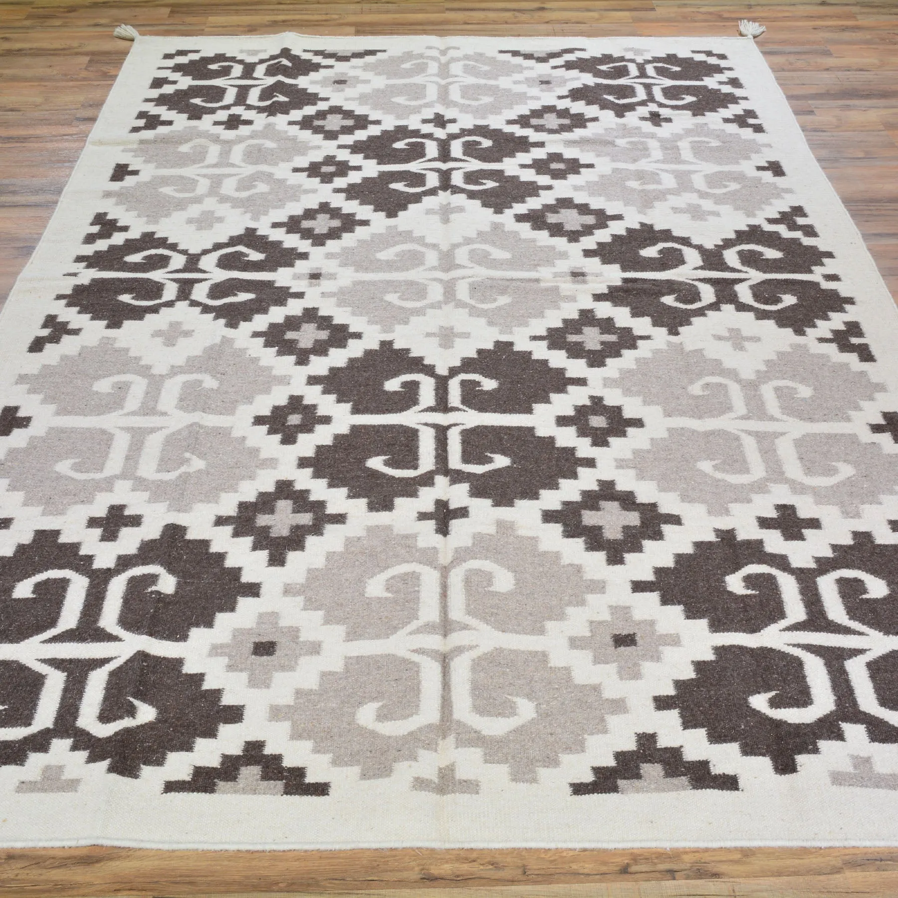 Hand-Woven Reversible Southwestern Design Dhurrie Rug (Size 5.11 X 9.0) Brral-4068