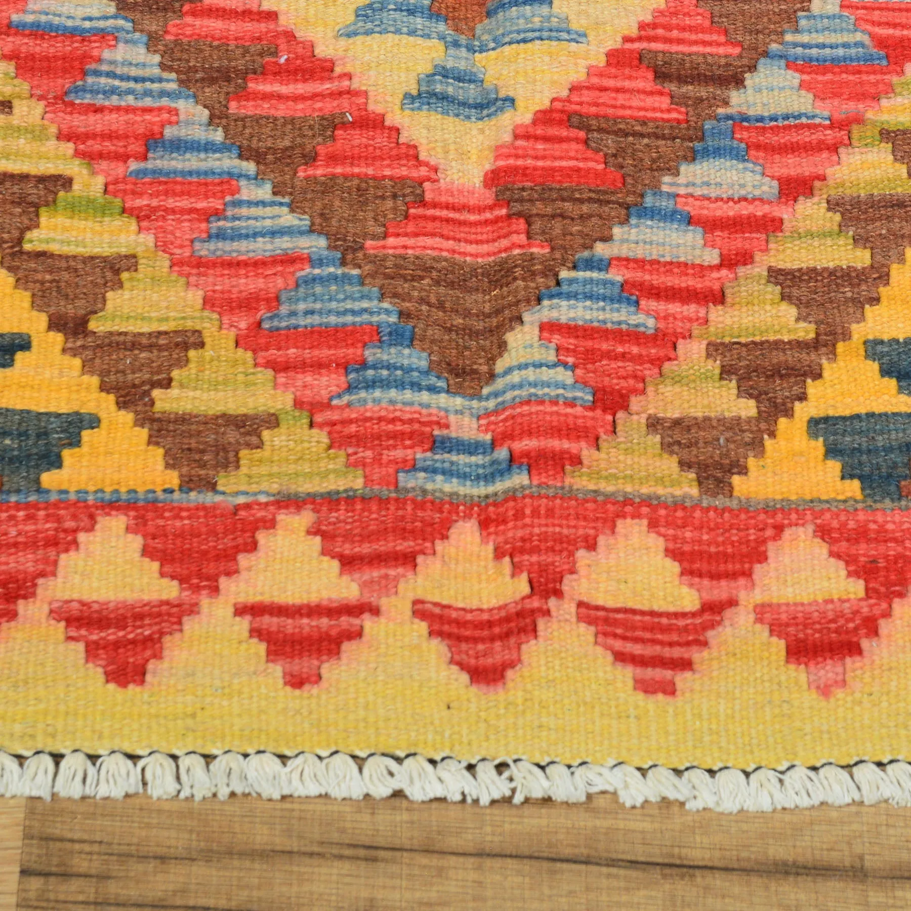 Hand-Woven Southwestern Afghan Kilim Handmade Wool Rug (Size 2.11 X 3.10) Cwral-3045