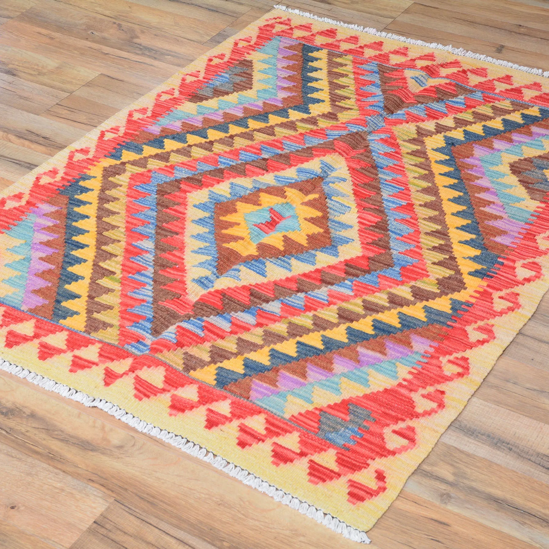 Hand-Woven Southwestern Afghan Kilim Handmade Wool Rug (Size 2.11 X 3.10) Cwral-3045