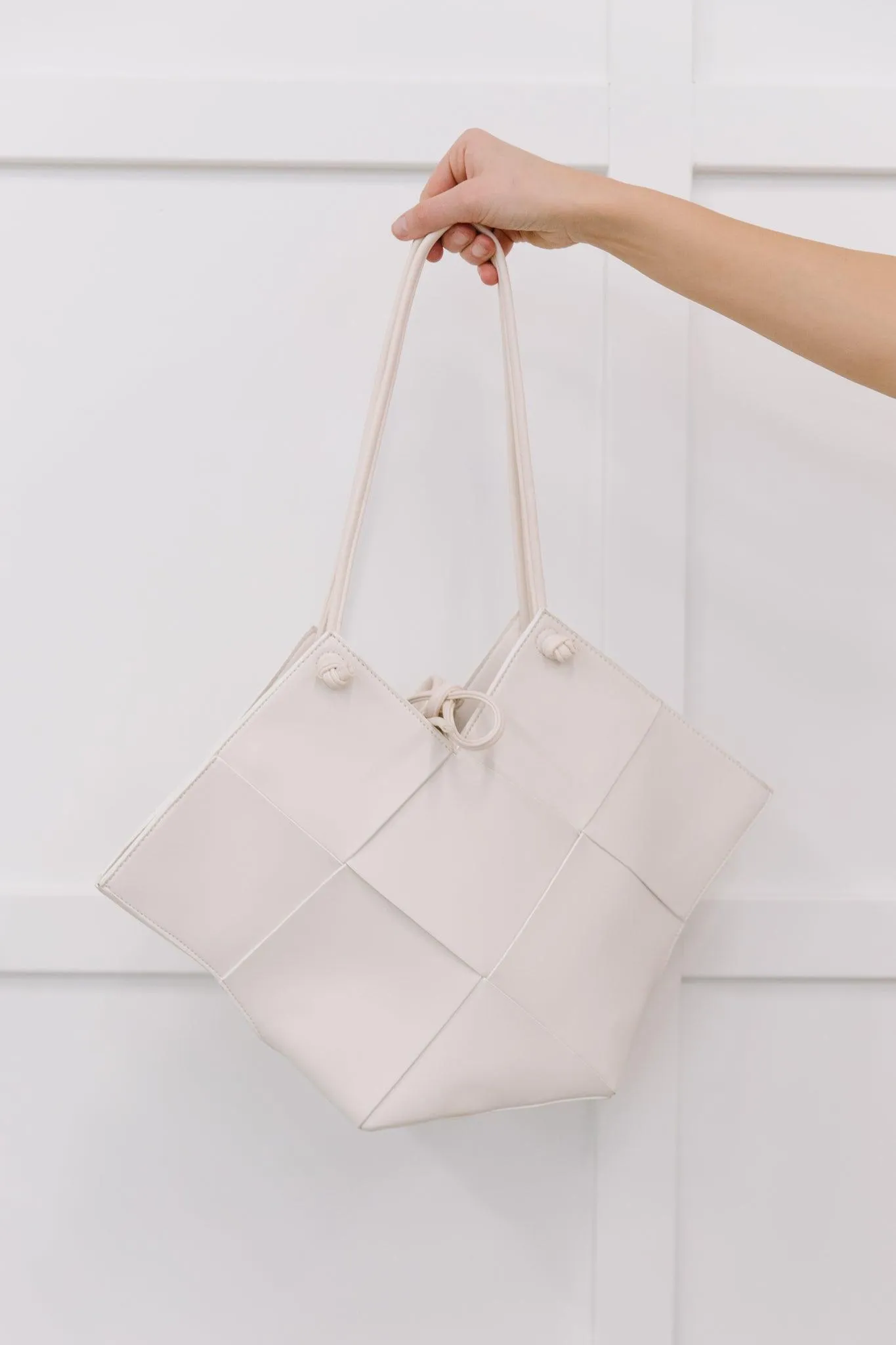 Hazel Blues® | Woven Tote in White