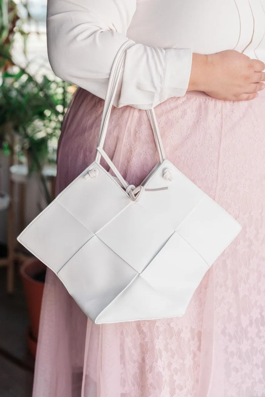Hazel Blues® | Woven Tote in White