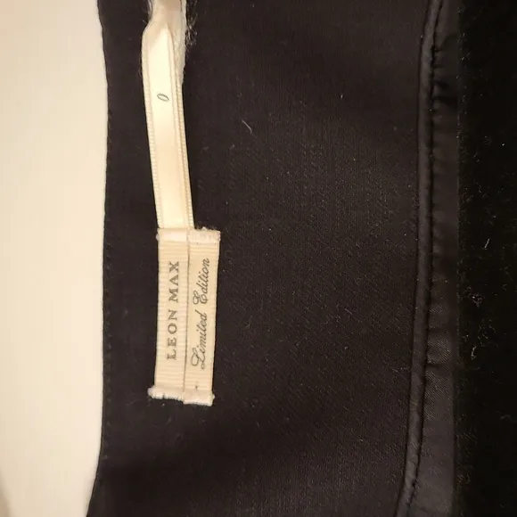 Leon Max Black Cape-Sleeve Wool Jacket sz0