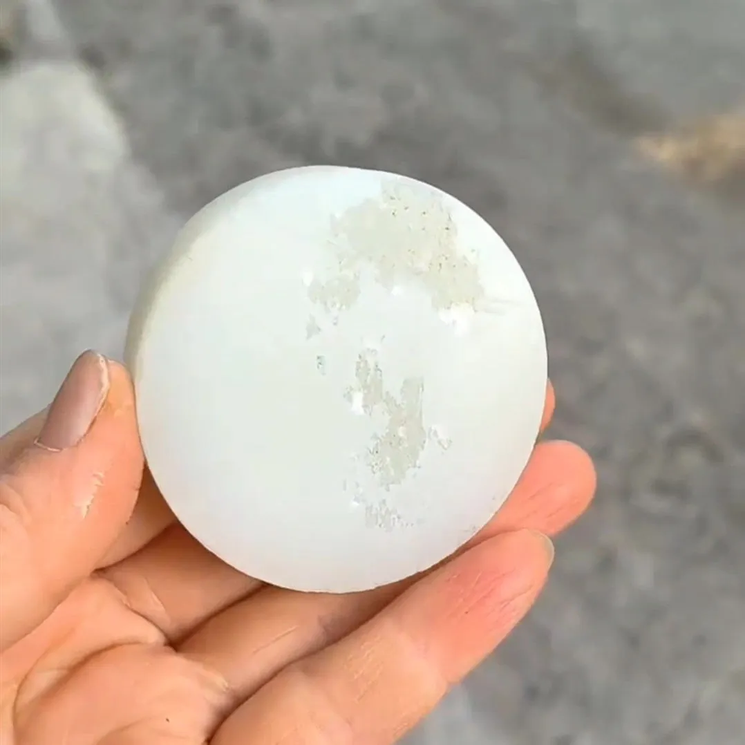 Natural Hetian Jade Rough Nephrite Raw (74g,5.0X1.3cm)