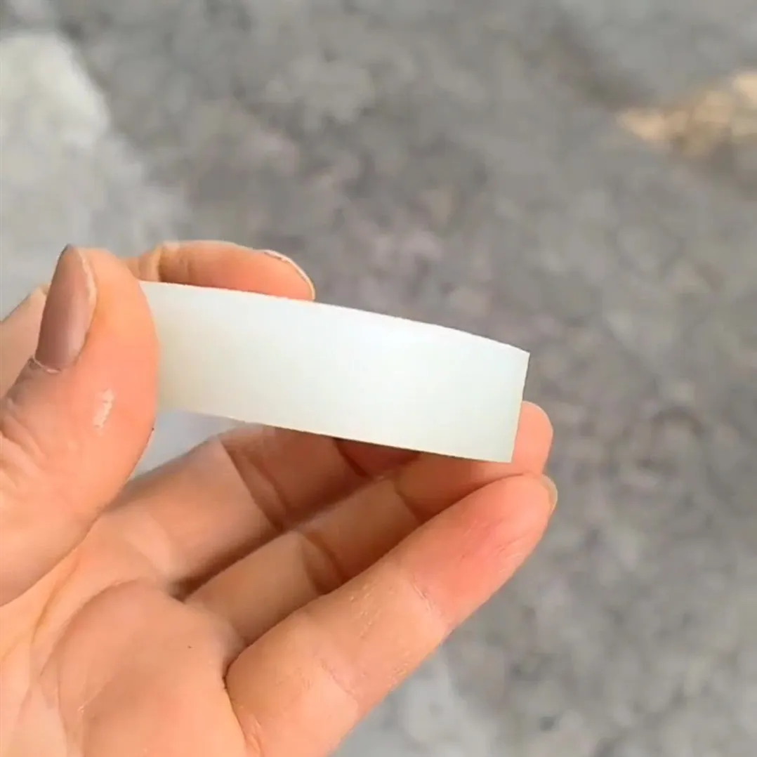 Natural Hetian Jade Rough Nephrite Raw (74g,5.0X1.3cm)