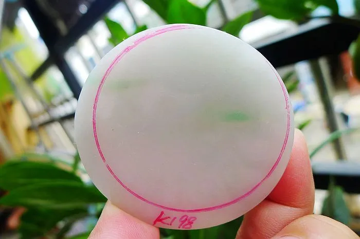 Natural Jade Rough Jadeite Raw (100g,5.3x1.4cm)