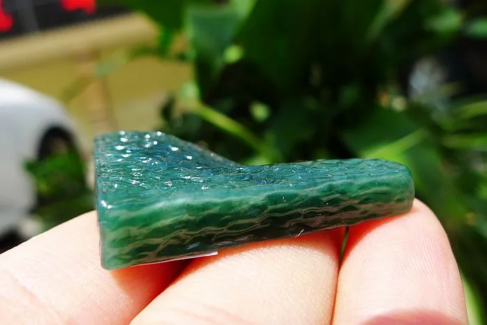 Natural Jade Rough Jadeite Raw (10.6g,3.65X2.1X0.8cm)