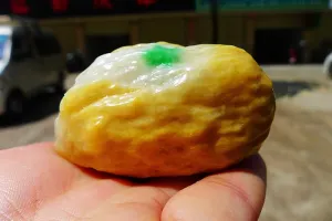 Natural Jade Rough Jadeite Raw (106g,5.8X3.7X2.5cm)