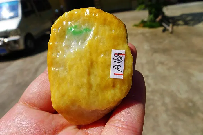 Natural Jade Rough Jadeite Raw (106g,5.8X3.7X2.5cm)