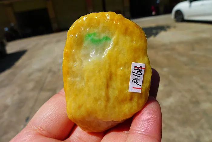 Natural Jade Rough Jadeite Raw (106g,5.8X3.7X2.5cm)