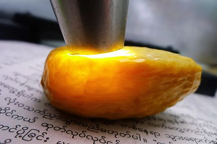 Natural Jade Rough Jadeite Raw (106g,5.8X3.7X2.5cm)