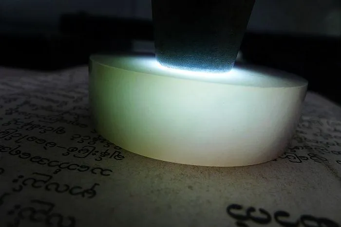 Natural Jade Rough Jadeite Raw (107g,5.2X1.5cm)