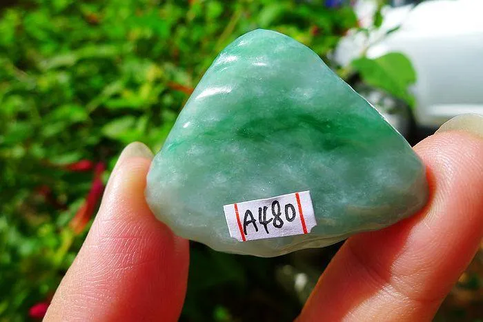 Natural Jade Rough Jadeite Raw (12g,3.9X3.1X0.5cm)