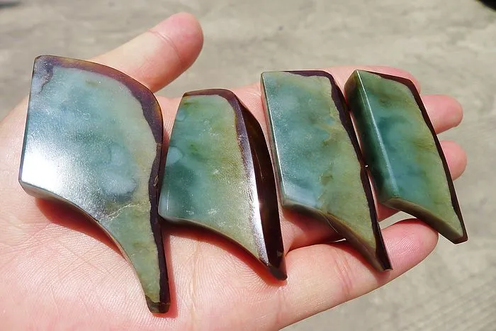 Natural Jade Rough Jadeite Raw 130g