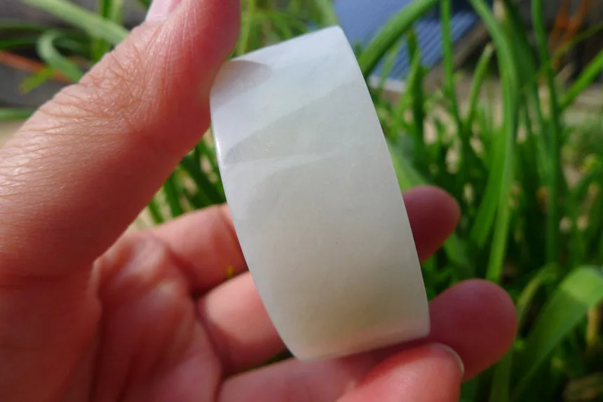 Natural Jade Rough Jadeite Raw (133g,5.15X5.15X2cm)