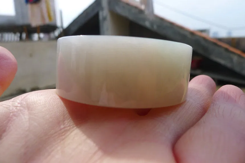 Natural Jade Rough Jadeite Raw (133g,5.15X5.15X2cm)