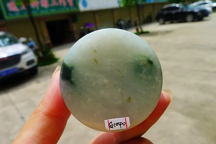 Natural Jade Rough Jadeite Raw (133g,5.2X5.2X1.9cm)