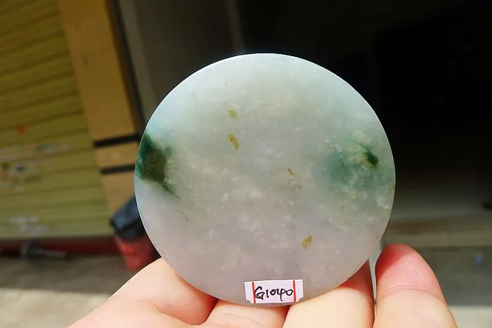Natural Jade Rough Jadeite Raw (133g,5.2X5.2X1.9cm)