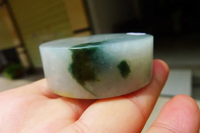 Natural Jade Rough Jadeite Raw (133g,5.2X5.2X1.9cm)