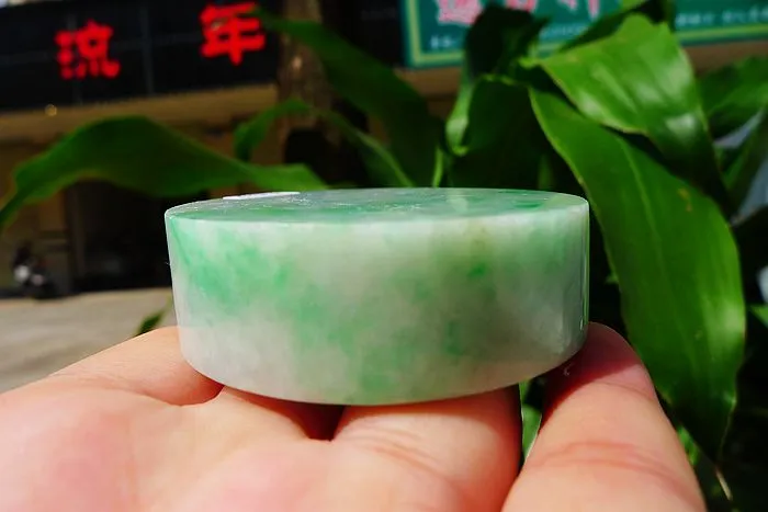 Natural Jade Rough Jadeite Raw (135g,5.4X1.7cm)
