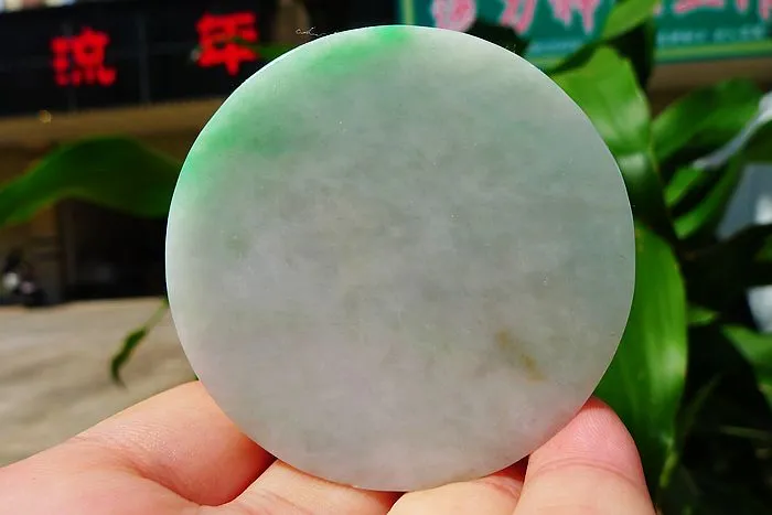 Natural Jade Rough Jadeite Raw (135g,5.4X1.7cm)