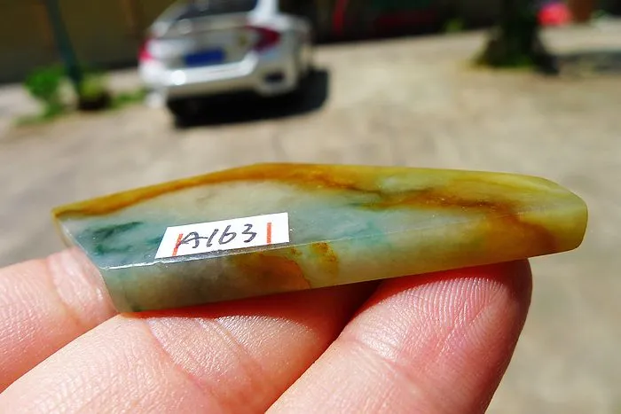 Natural Jade Rough Jadeite Raw (14g,5.6X2.2X0.5cm)