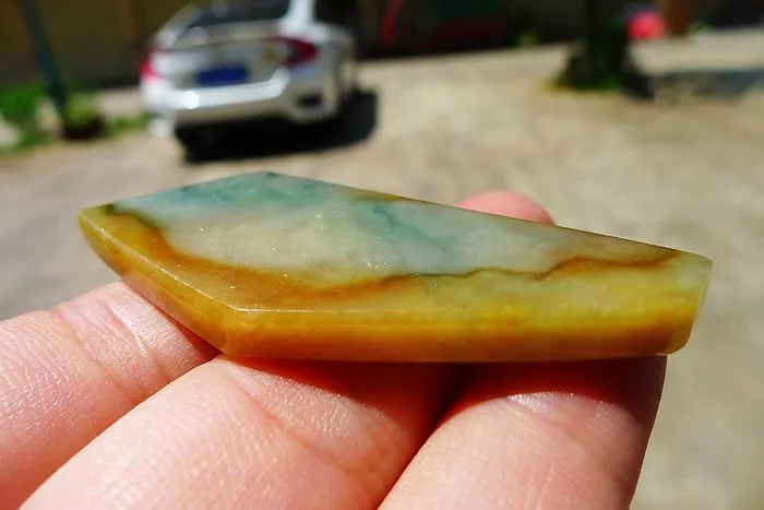 Natural Jade Rough Jadeite Raw (14g,5.6X2.2X0.5cm)