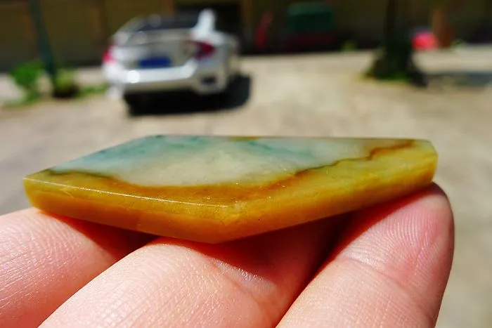 Natural Jade Rough Jadeite Raw (14g,5.6X2.2X0.5cm)