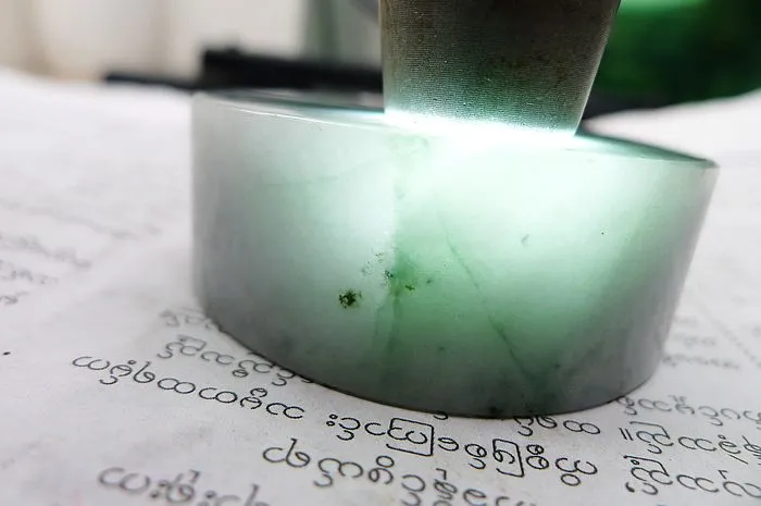 Natural Jade Rough Jadeite Raw (150g,5.5X2cm)