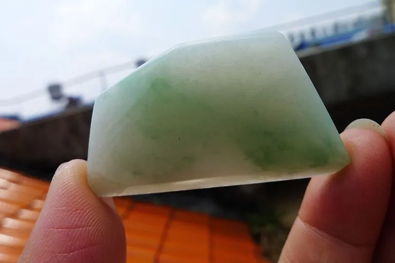 Natural Jade Rough Jadeite Raw (22g,4.9X2.8X0.7cm)
