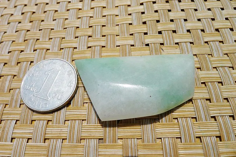 Natural Jade Rough Jadeite Raw (22g,4.9X2.8X0.7cm)