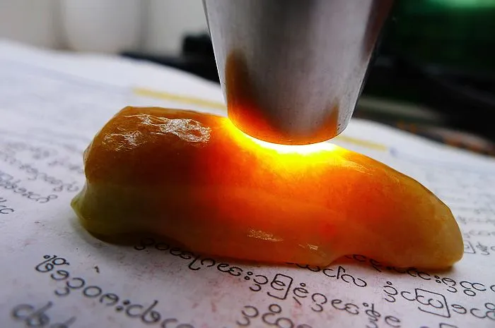 Natural Jade Rough Jadeite Raw (29g,5X2.7X1.4cm)