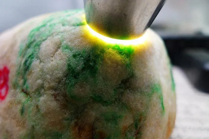 Natural Jade Rough Jadeite Raw (341g,7.6X5.1X4.2cm)